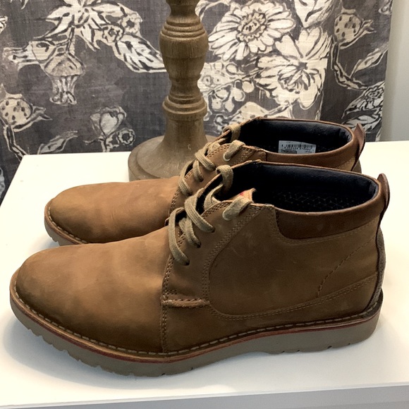 Clarks mid-boots. Great condition, only wore twice. (Collection by Clarks) - Picture 2 of 5